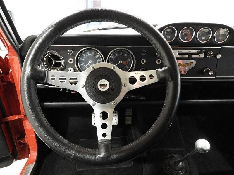 Begagnad Ford Cortina 84 HK (61 kW) 1967 Röd Sportkupé