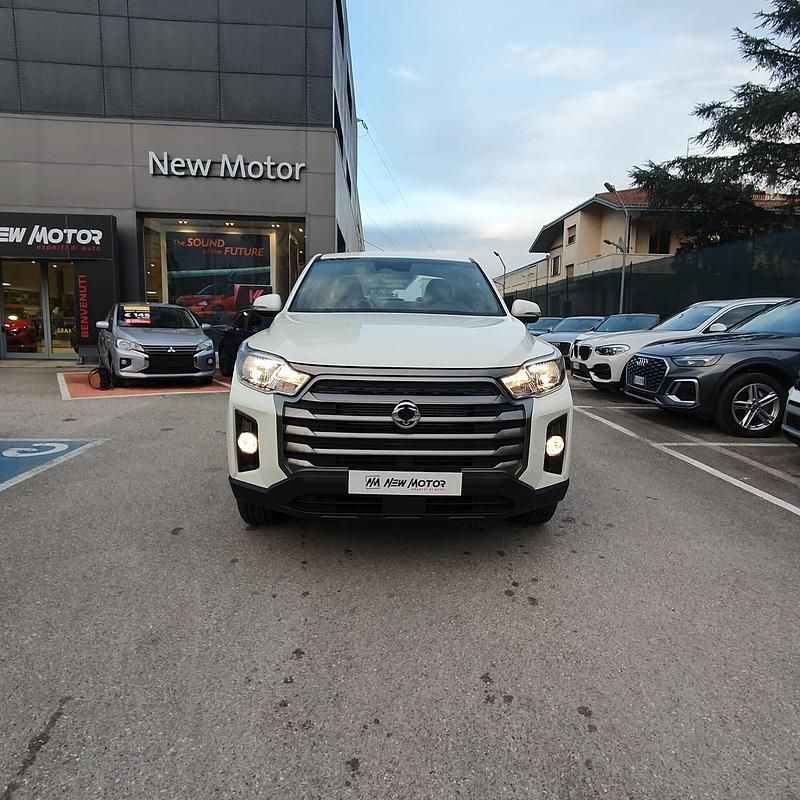 Nuova KGM Rexton 202 CV (148 kW) 2025 Bianco SUV