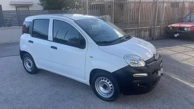 Usata Fiat Panda Pop 69 CV (50 kW) 2016 Bianco Furgone
