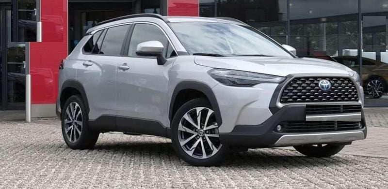Usata Toyota Corolla Cross Limited 152 CV (111 kW) 2024 Grigio SUV