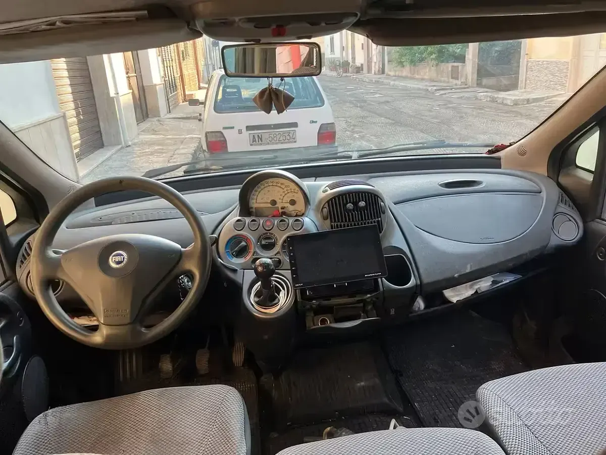 Usata Fiat Multipla 116 CV (85 kW) 2007 Nero Monovolume
