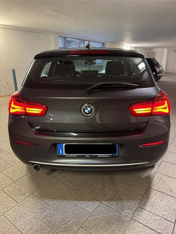 Usata BMW 118 Comfort Edition 150 CV (110 kW) 2019 Grigio Utilitaria
