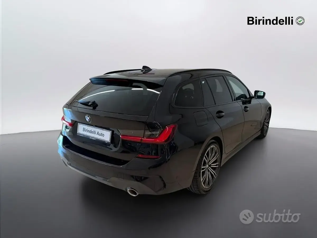 Usata BMW 320 M Sport 190 CV (139 kW) 2020 Black sapphire metallizzato Station wagon