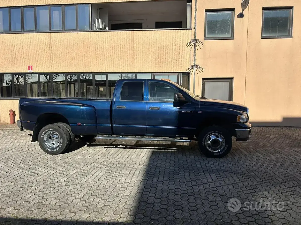 Usata Dodge Ram 320 CV (235 kW) 2004 Blu Pick-up