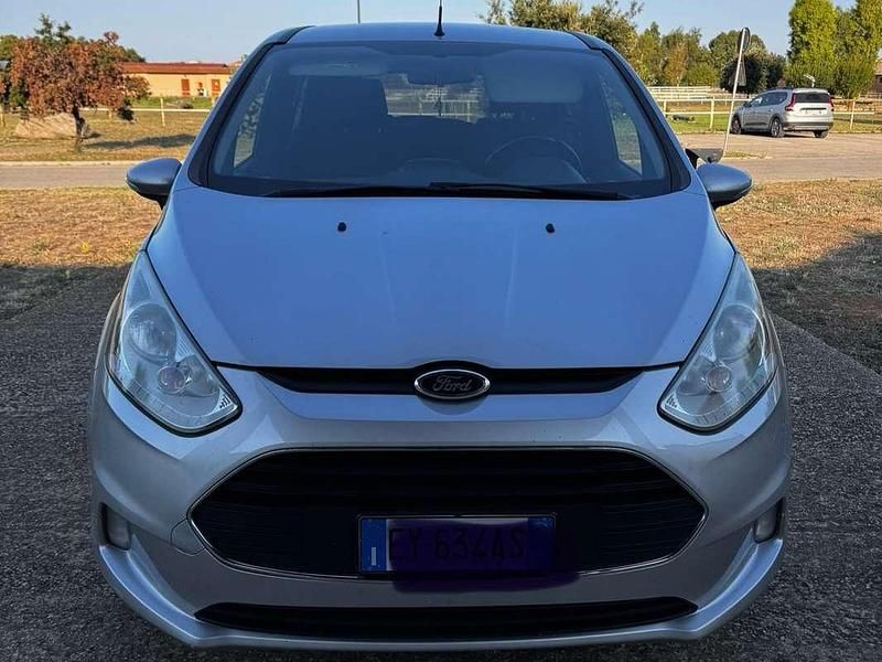 Argento Usata 2015 Ford B-MAX Monovolume | 5500 € (Buon prezzo) - Immagine 1/4
