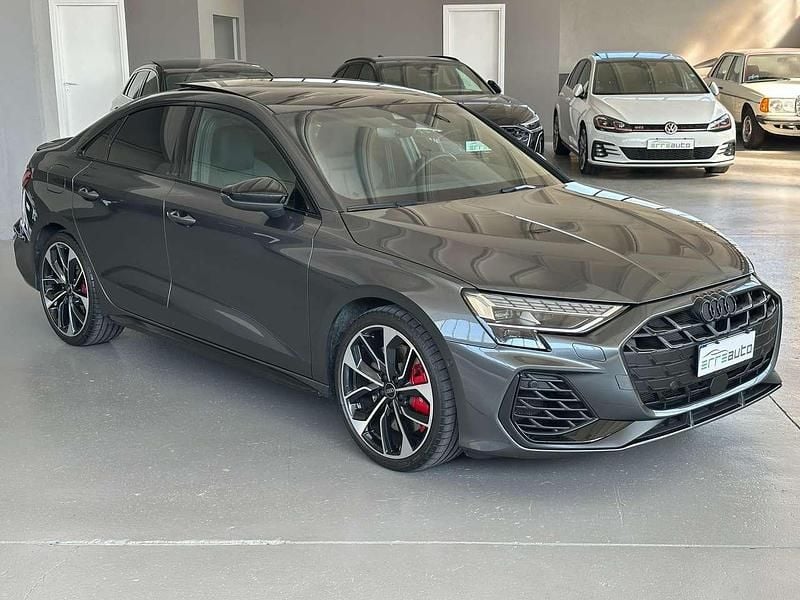Usata Audi S3 Ambiente 333 CV (244 kW) 2024 Grigio daytona Berlina