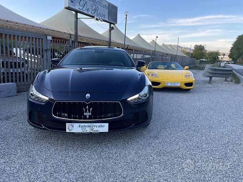 Blu Usata 2017 Maserati Ghibli Tre volumi | 30.000 € (Cara) - Immagine 1/4