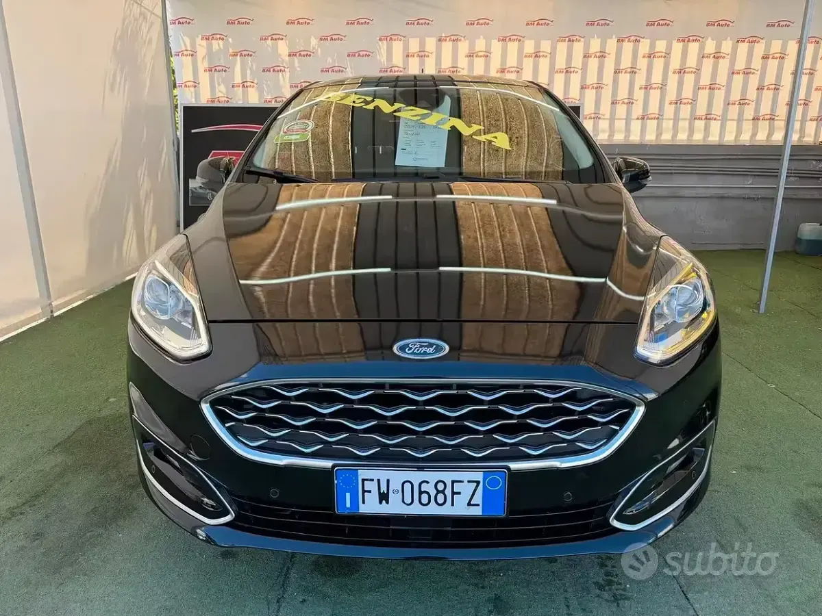 Usata Ford Fiesta Vignale 100 CV (73 kW) 2019 Nero Utilitaria