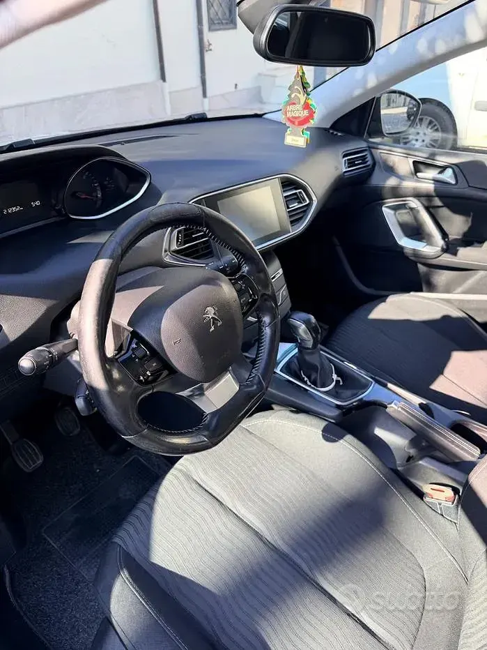 Usata Peugeot 308 99 CV (72 kW) 2016 Nero Station wagon