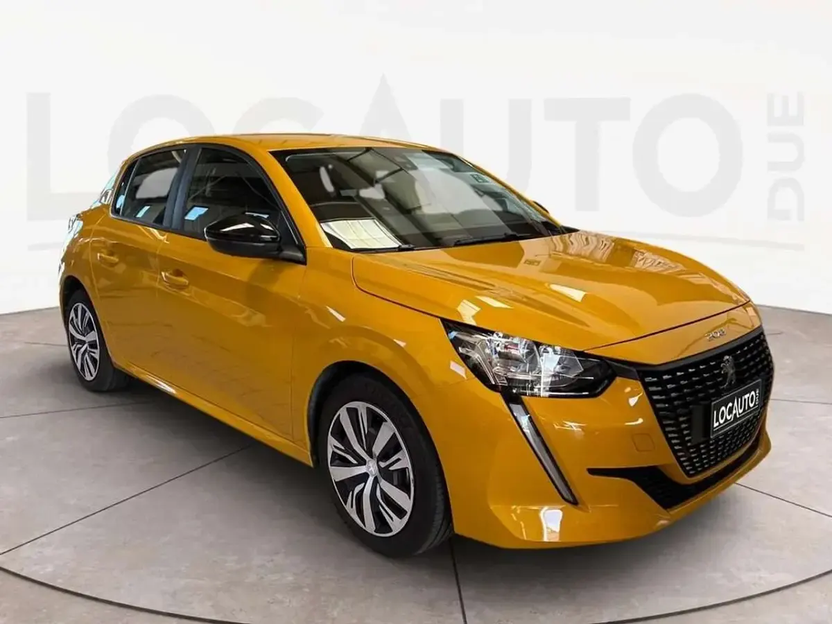 Usata Peugeot 208 Active 101 CV (74 kW) 2023 Giallo Utilitaria