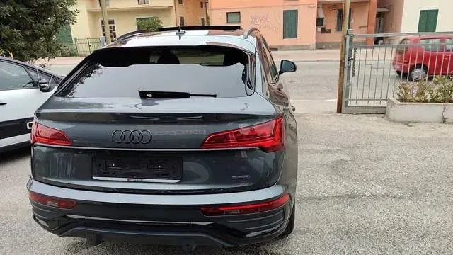 Usata Audi Q5 S-Line 204 CV (150 kW) 2023 Grigio metallizzato SUV