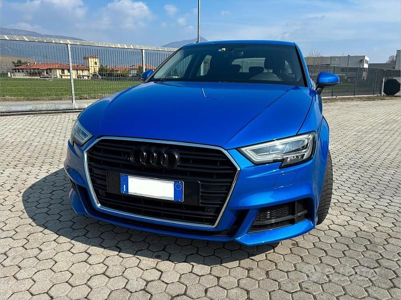 Usata Audi A3 Admired 150 CV (110 kW) 2019 Blu Berlina