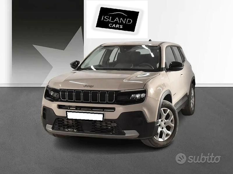 Usata Jeep Avenger Altitude 101 CV (74 kW) 2023 Beige SUV