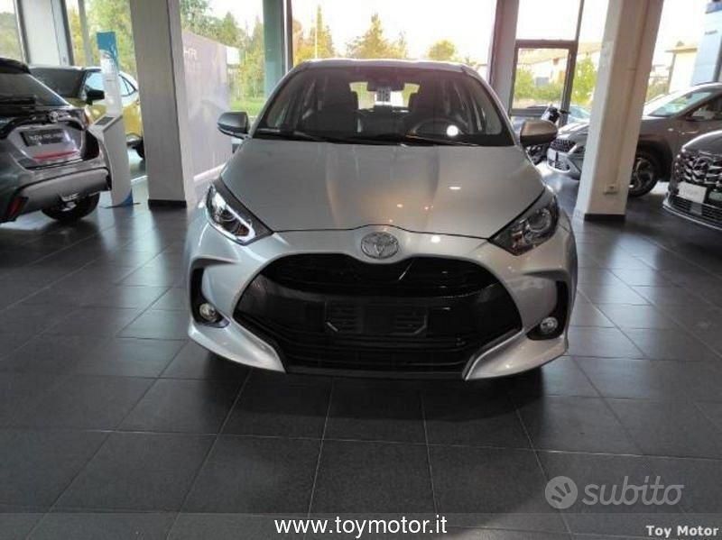 Usata Toyota Yaris Hybrid Active 2022 Berlina