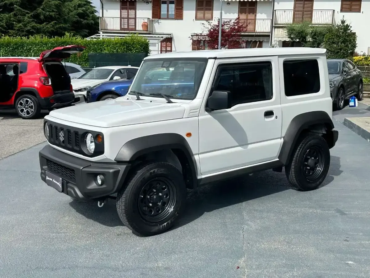 Usata Suzuki Jimny 102 CV (75 kW) 2022 Bianco SUV