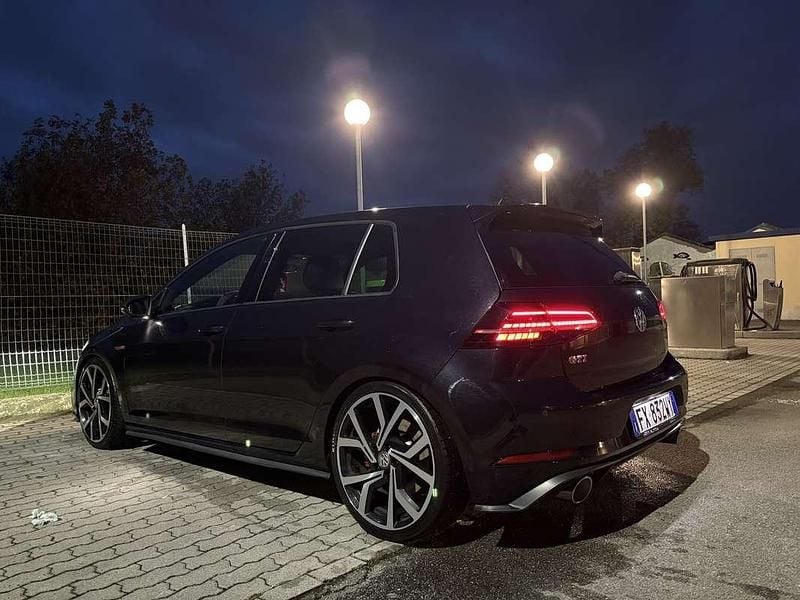 Käytetty VW Golf VII GTI 245 HP (180 kW) 2019 Sedan