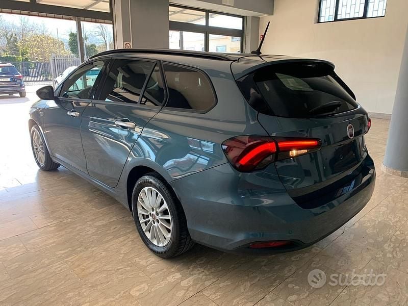 Usata Fiat Tipo Life 100 CV (73 kW) 2021 Blu Station wagon