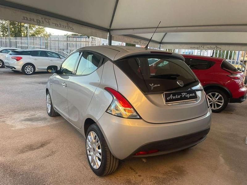 Usata Lancia Ypsilon S 86 CV (63 kW) 2012 Grigio Utilitaria