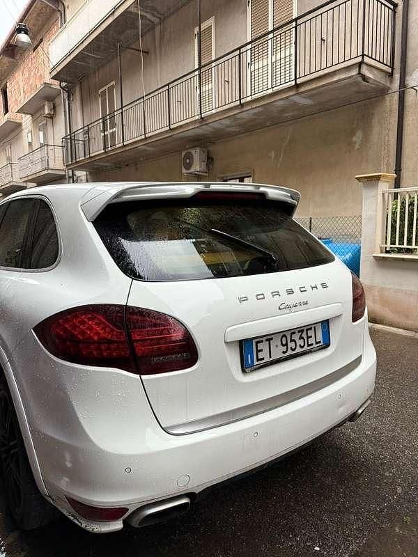 Usata Porsche Cayenne 245 CV (180 kW) 2013 Bianco SUV