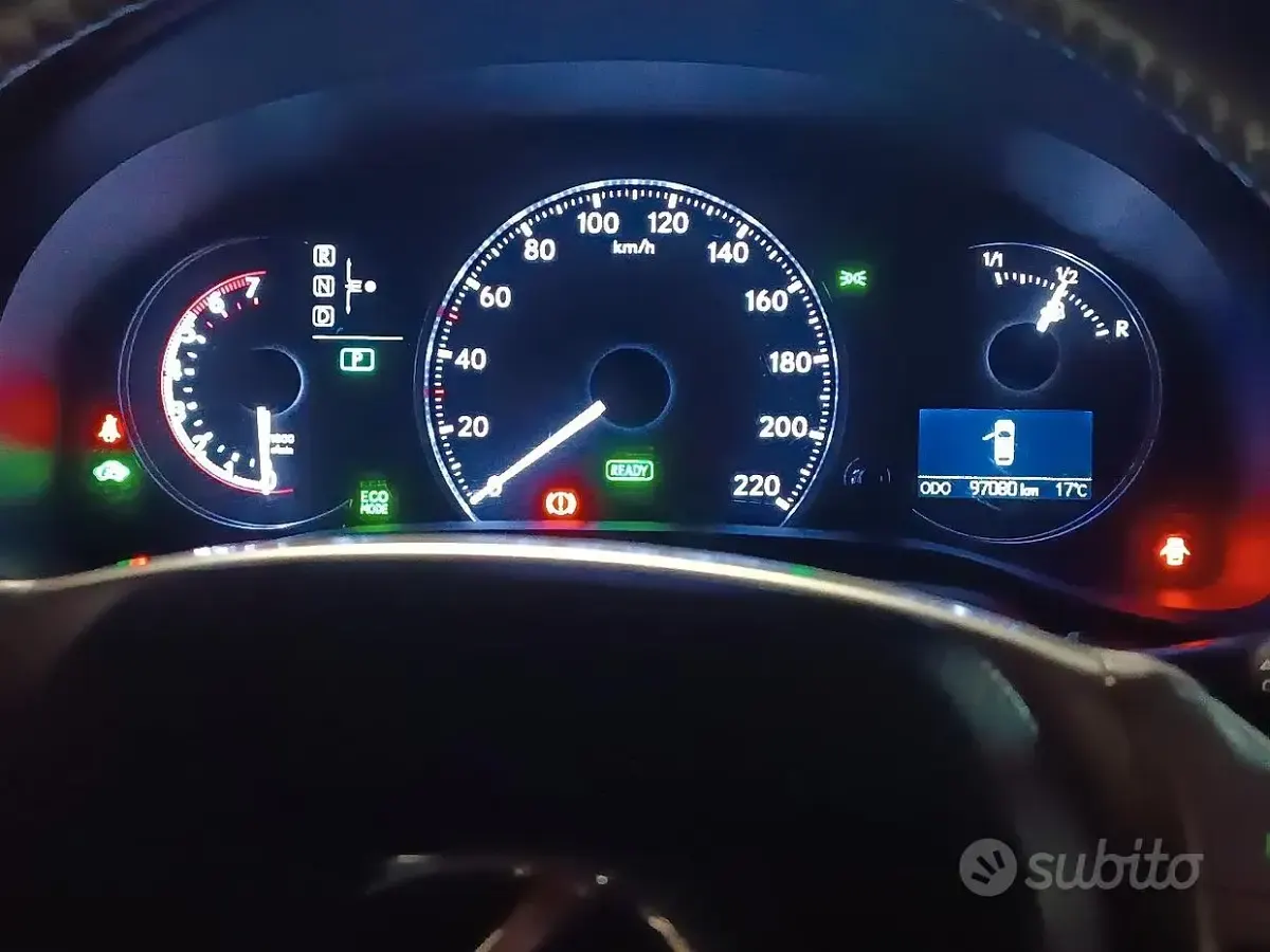 Usata Lexus CT200h 99 CV (72 kW) 2012 Grigio Berlina
