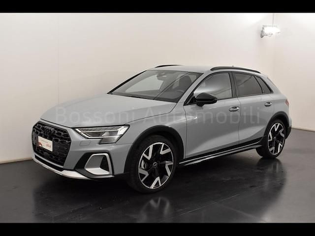 Usata Audi A3 Comfort 150 CV (110 kW) 2025 Grigio freccia perla