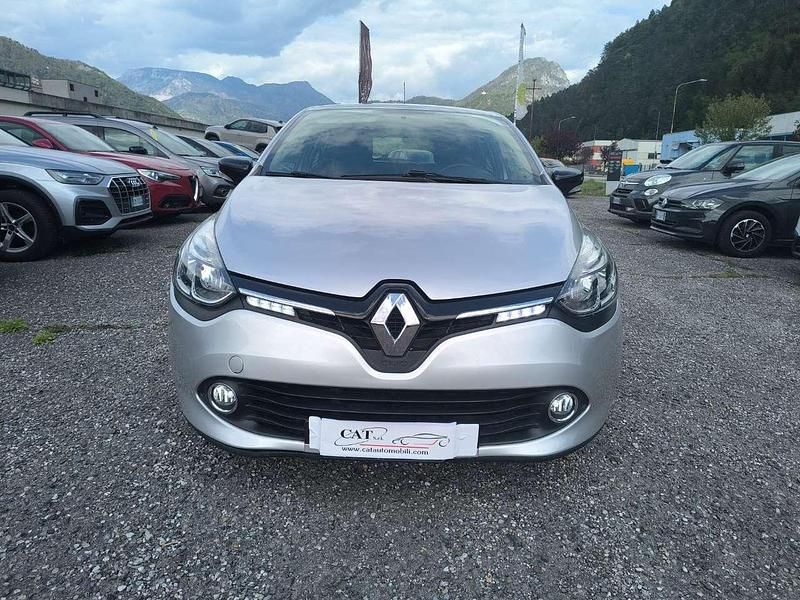 Usata Renault Clio IV 73 CV (53 kW) 2015 Argento Utilitaria