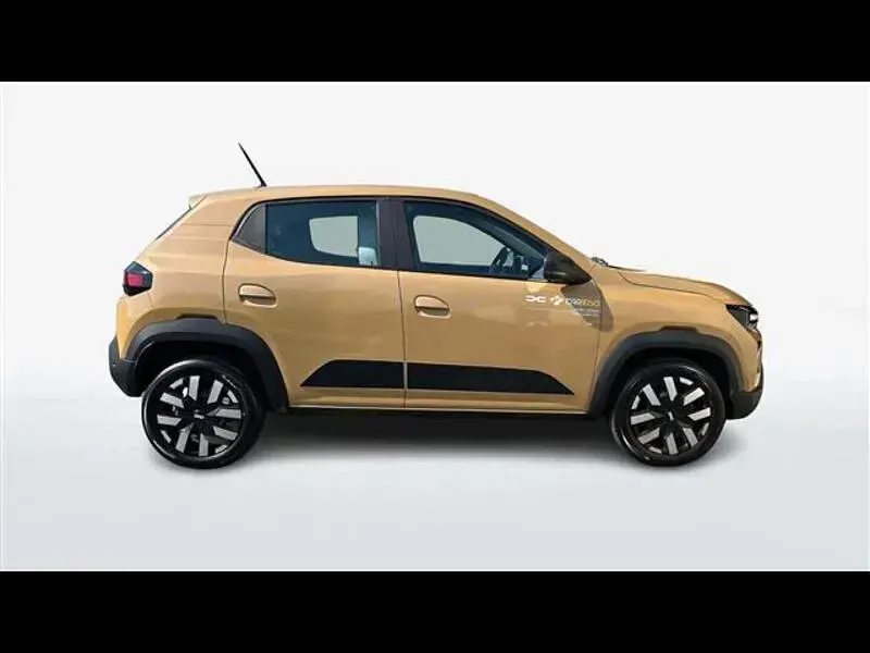 Usata Dacia Spring Expression 47 kW (65 CV) 2025 Beige Utilitaria