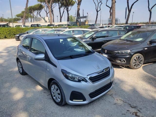 Grigio Usata 2015 Peugeot 108 Allure Due volumi | 8400 € (Buon prezzo) - Immagine 1/3