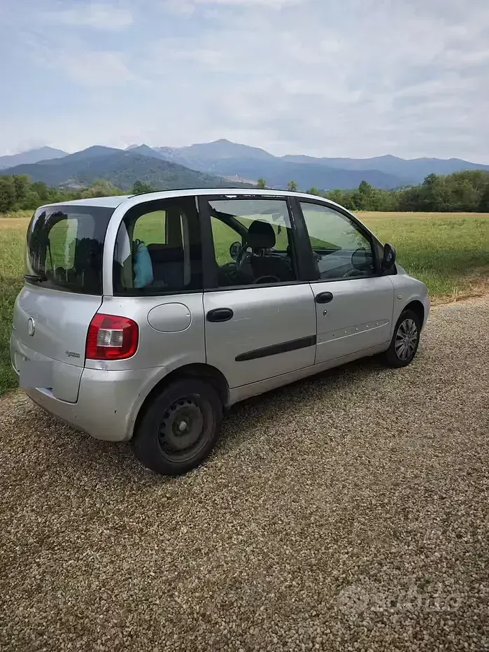 Usata Fiat Multipla 103 CV (75 kW) 2009 Monovolume
