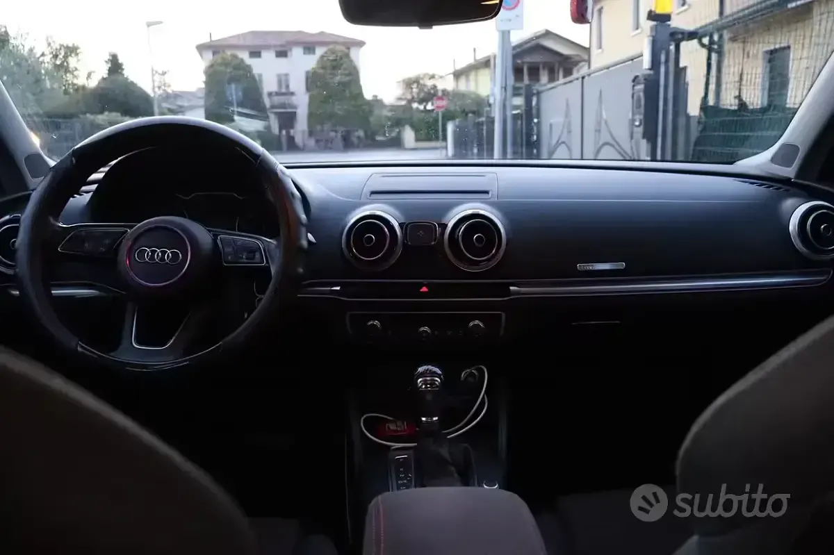 Usata Audi A3 116 CV (85 kW) 2017 Berlina