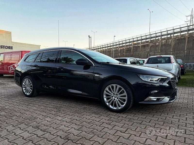 Usata Opel Insignia Country Tourer S 170 CV (125 kW) 2020 Nero Station wagon