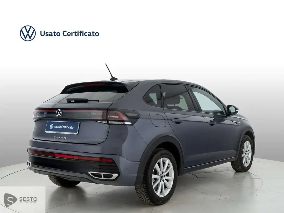 Begagnad VW Taigo R-line 110 HK (80 kW) 2023 Grå SUV