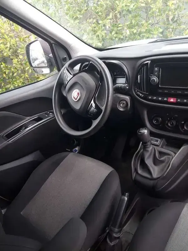 Usata Fiat Doblò Easy 105 CV (77 kW) 2019 Bianco Monovolume