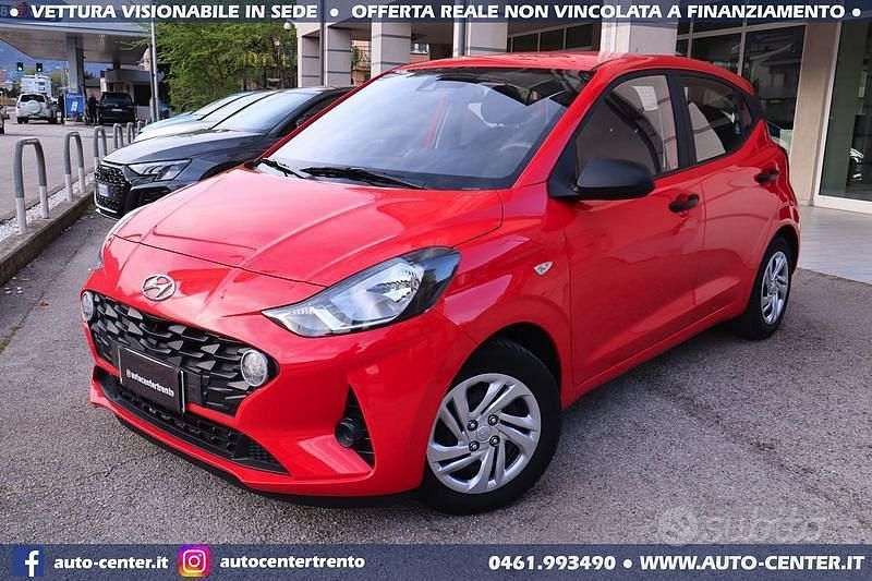 Usata Hyundai i10 67 CV (49 kW) 2021 Rosso Utilitaria