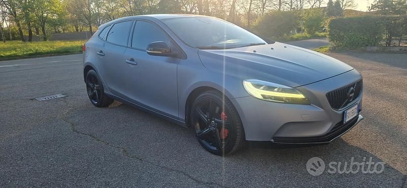 Usata Volvo V40 Business Edition 120 CV (88 kW) 2019 Berlina