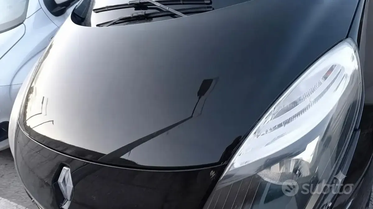 Usata Renault Scénic III XMOD 110 CV (80 kW) 2011 Nero Monovolume