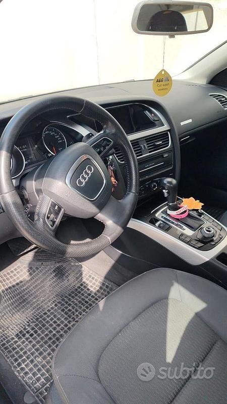 Begagnad Audi A5 204 HK (150 kW) 2012 Grå Sportkupé