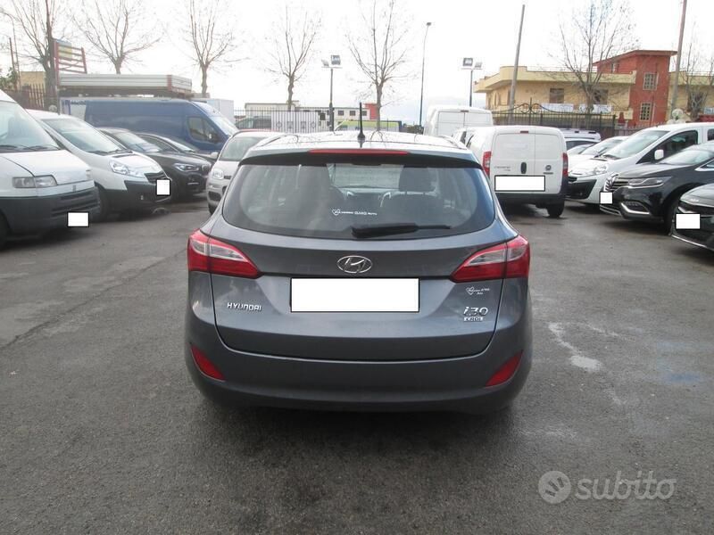 Usata Hyundai i30 Classic 110 CV (80 kW) 2013 Grigio Station wagon