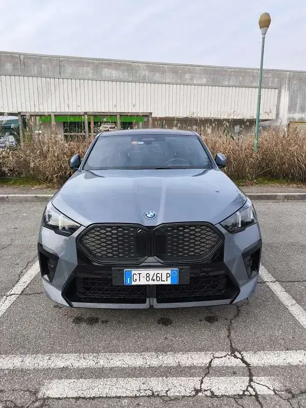 Usata BMW iX2 M Sport 103 kW (141 CV) 2024 Grigio SUV