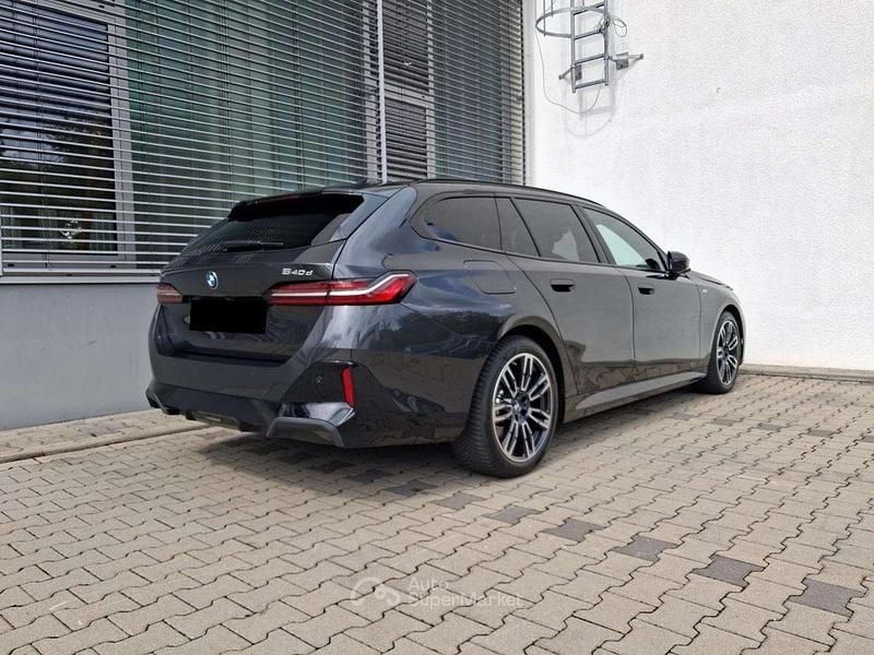 Usata BMW 540 M Sport 303 CV (222 kW) 2024 Grigio Station wagon