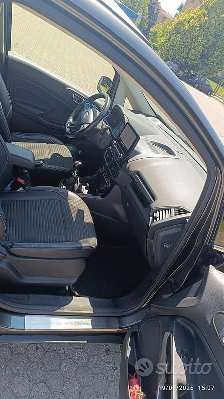 Usata Ford Ecosport 99 CV (72 kW) 2019 Grigio SUV