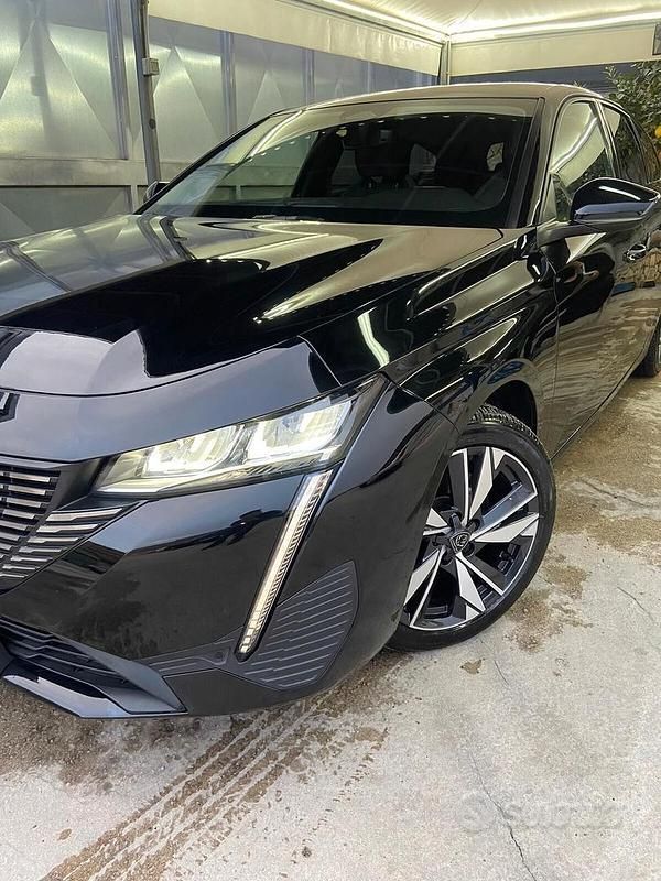 Usata Peugeot 308 Allure 130 CV (95 kW) 2022 Nero Station wagon