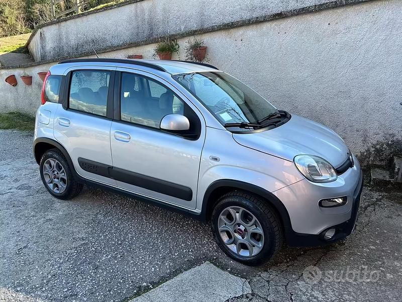 Usata Fiat Panda 4x4 75 CV (55 kW) 2014 Grigio Utilitaria