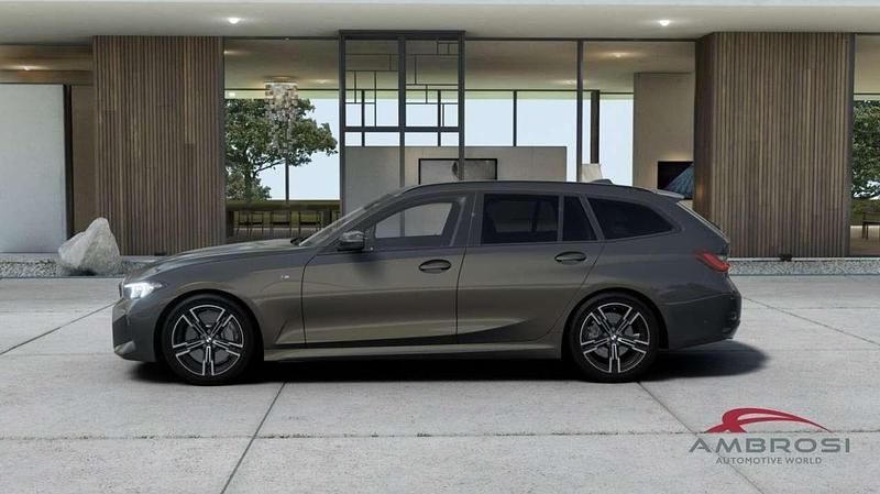 Nuova BMW 320 Comfort Edition 190 CV (139 kW) 2025 Dravit grey metallizzato Station wagon