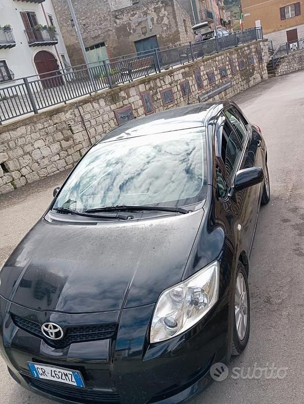 Usata Toyota Auris Sol 126 CV (92 kW) 2007 Nero Berlina