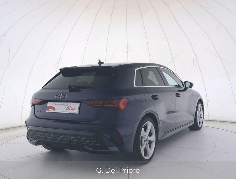 Usata Audi A3 S-Line 150 CV (110 kW) 2024 Blu Berlina