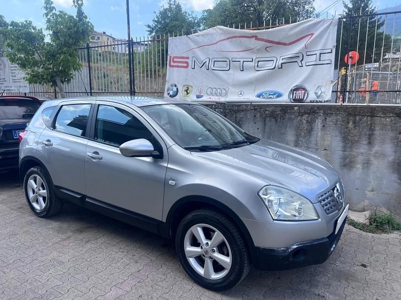 Argento Usata 2009 Nissan Qashqai Acenta SUV | 2998 € (Super prezzo) - Immagine 1/4