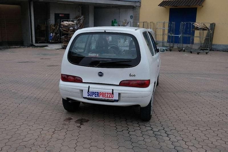Usata Fiat Seicento 54 CV (39 kW) 2005 Bianco Utilitaria