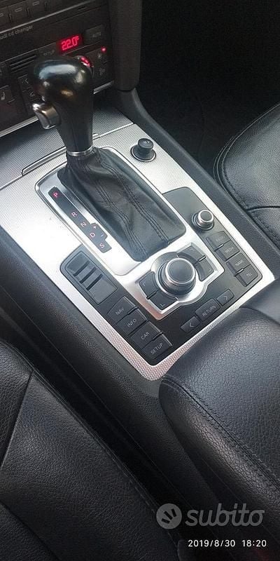 Usata Audi Q7 240 CV (176 kW) 2008 Grigio SUV