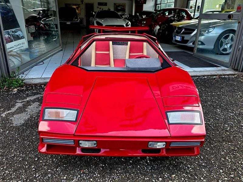 Usata Lamborghini Countach 374 CV (275 kW) 1992 Rosso Coupé